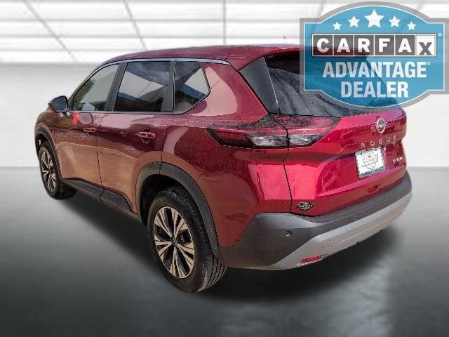 Used 2023  Nissan SV image 2