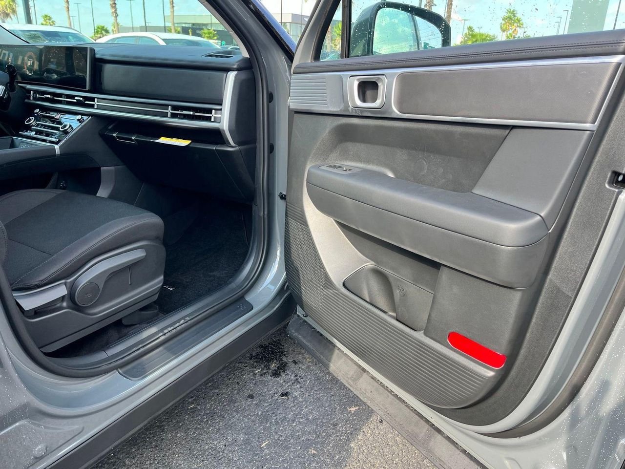 New 2027 Gray Hyundai SE FWD image 20