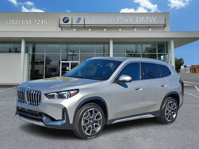 Used 2026 Space Silver Metallic BMW xDrive28i image 1