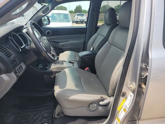Used 2015 Silver Sky Metallic Toyota Base image 16
