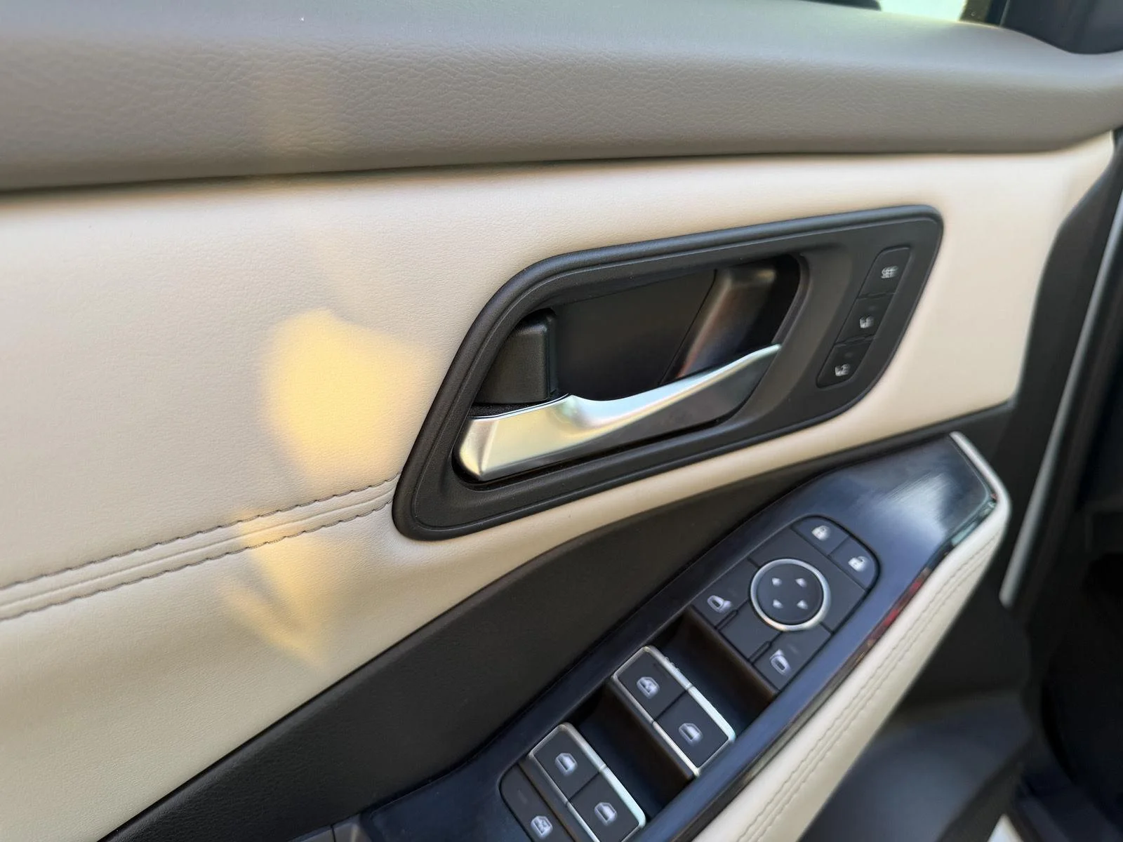 Certified Used 2024 Everest White Pearl Nissan SL image 11
