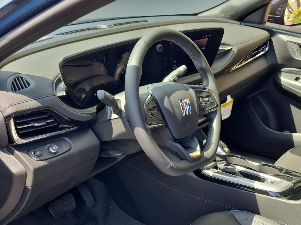 2026 Buick Envista Sport Touring - Photo 8
