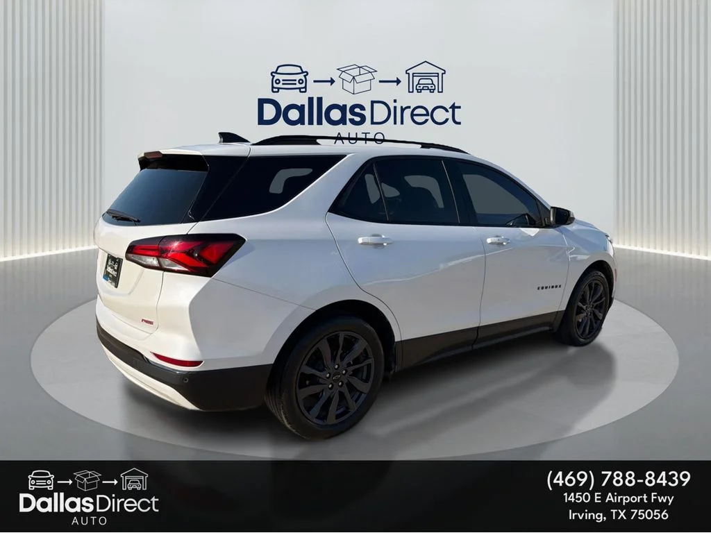 Used 2022 Iridescent Pearl Tricoat Chevrolet RS image 6