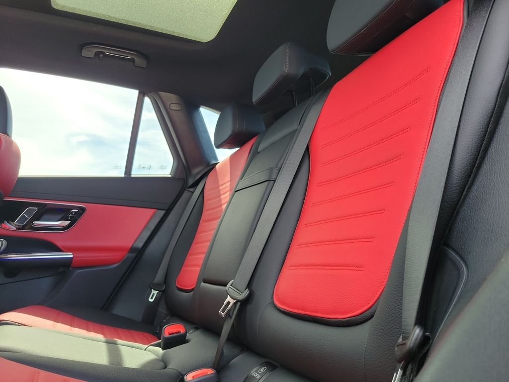 New 2026 MANUFAKTUR Alpine Grey Mercedes-Benz GLC 300 image 9