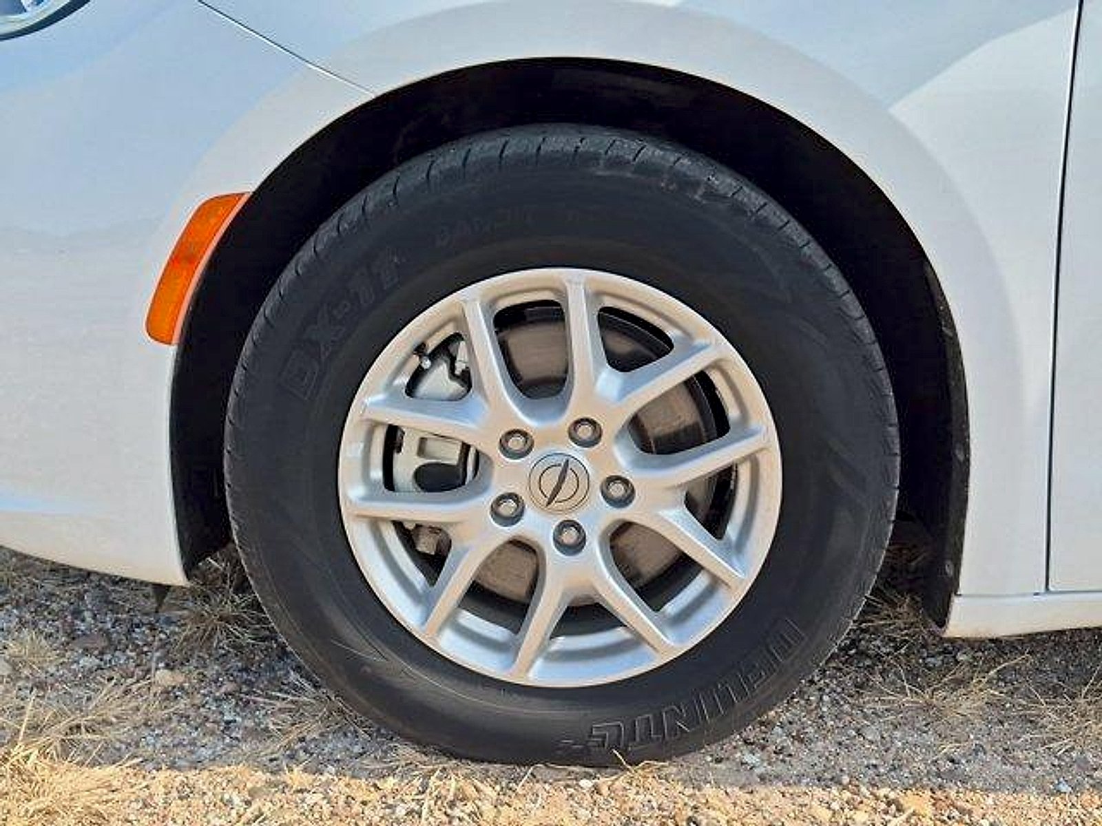Used 2023 Bright White Clearcoat Chrysler Touring L image 31