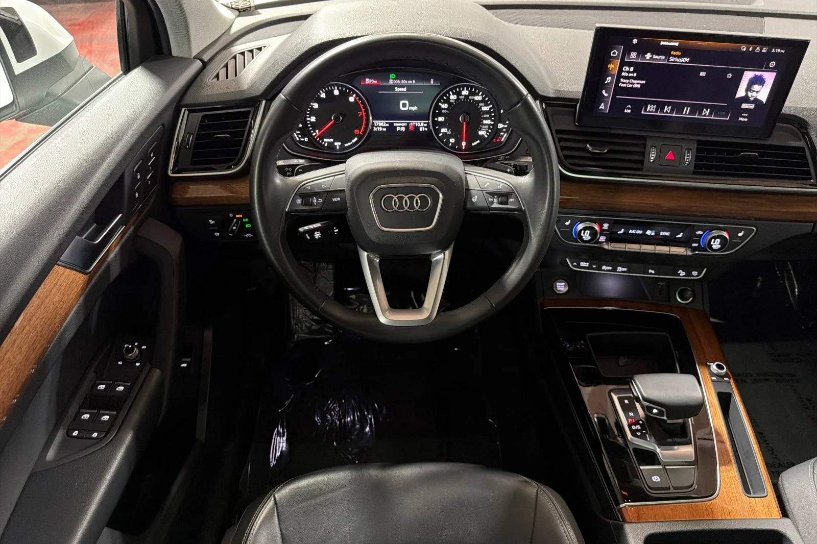 Used 2023 Ibis White Audi Premium 40 TFSI quattro image 13