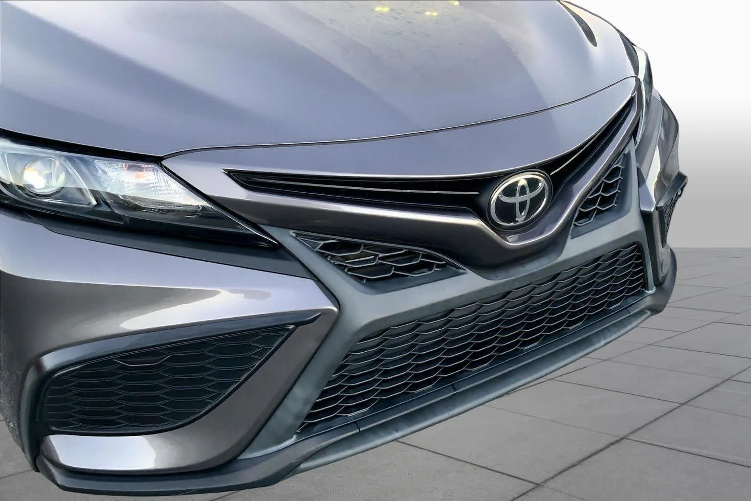 Certified Used 2022 Predawn Gray Mica Toyota SE image 27