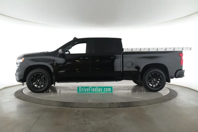 Used 2025 Black Chevrolet RST image 9