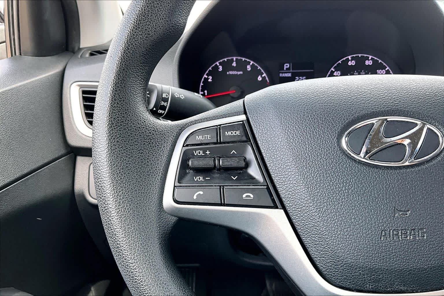 Used 2021 Absolute Black Hyundai SE image 24