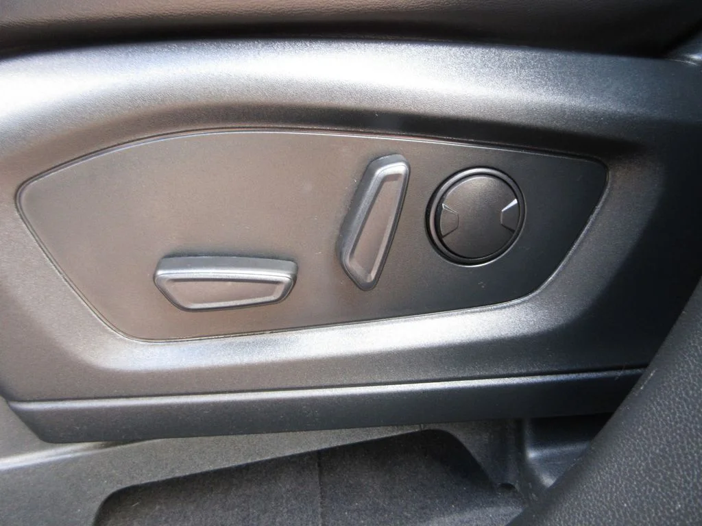 Certified Used 2023 Star White Ford XLT image 12