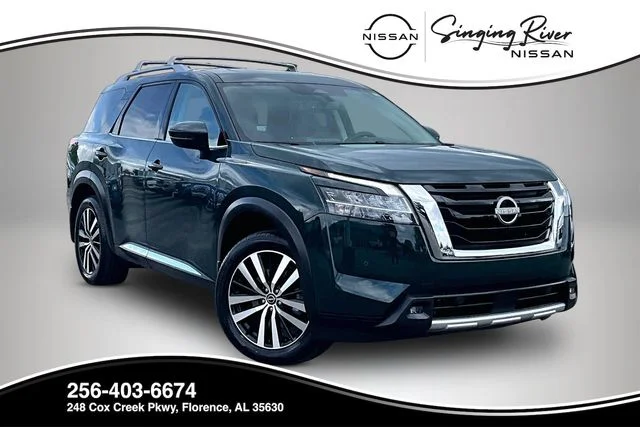 2024 Nissan Pathfinder Platinum 2WD's photo