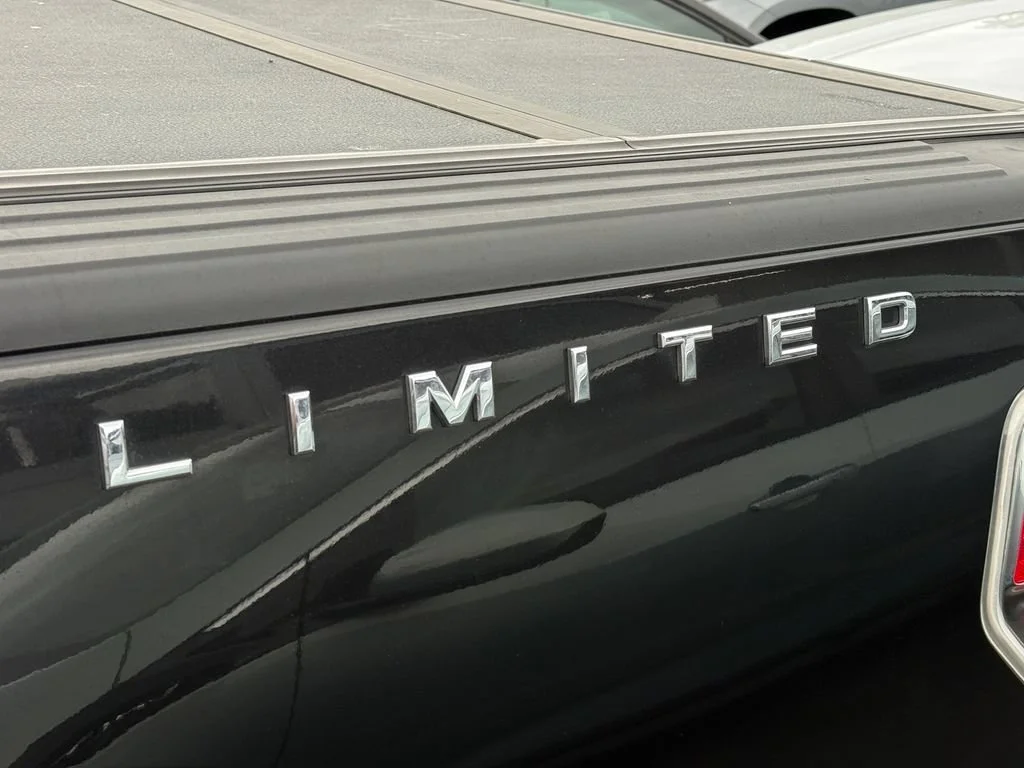 Used 2014  Ford XL image 20