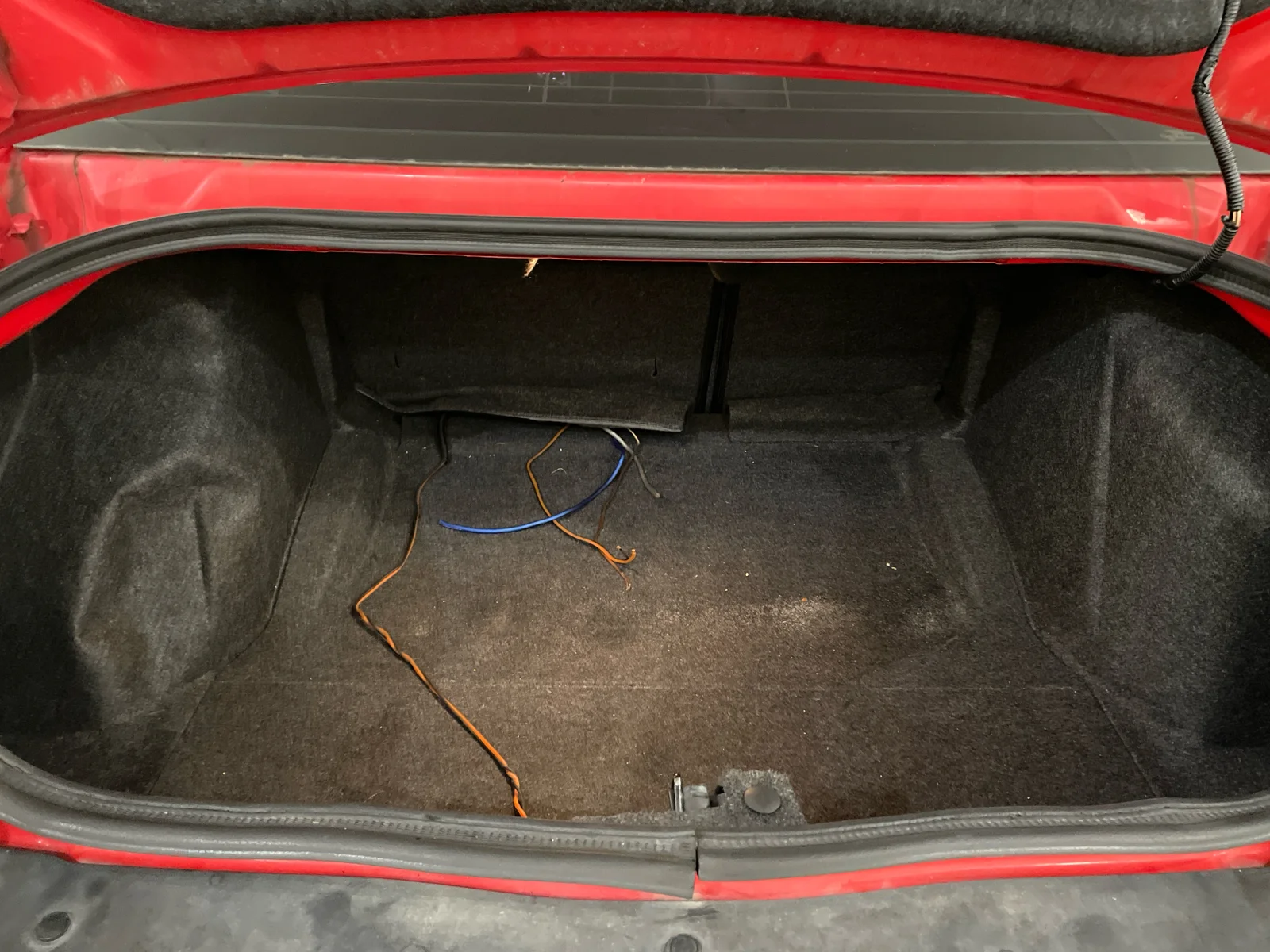 Used 2016 Torred Clearcoat Dodge R/T image 7