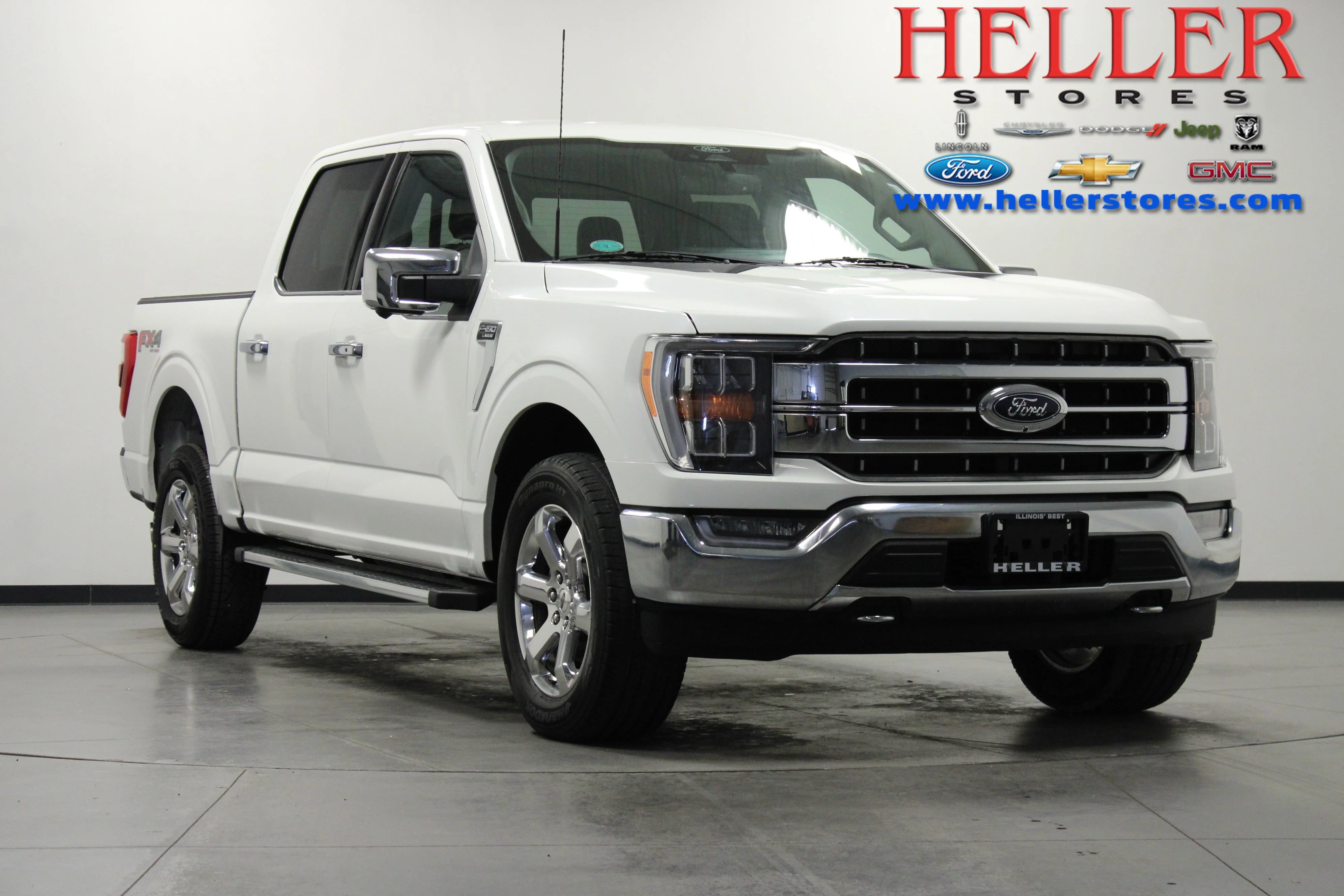 Used 2022 Star White Metallic Tri-Coat Ford LARIAT image 1
