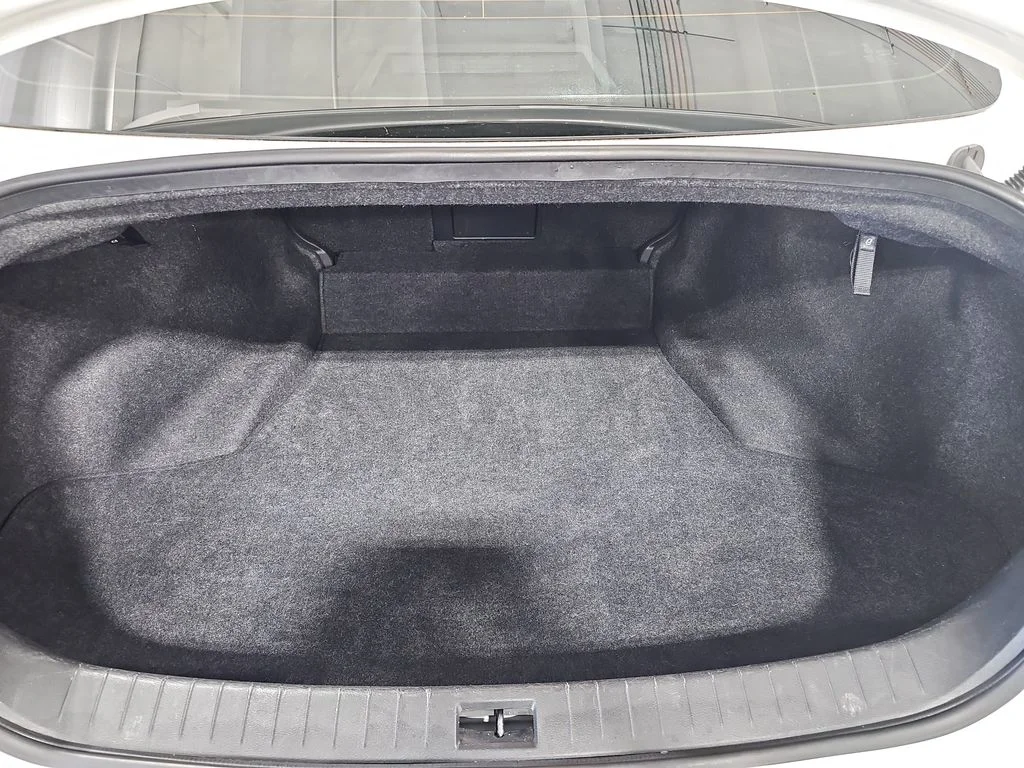 Used 2016 White INFINITI 3.0t Premium image 14