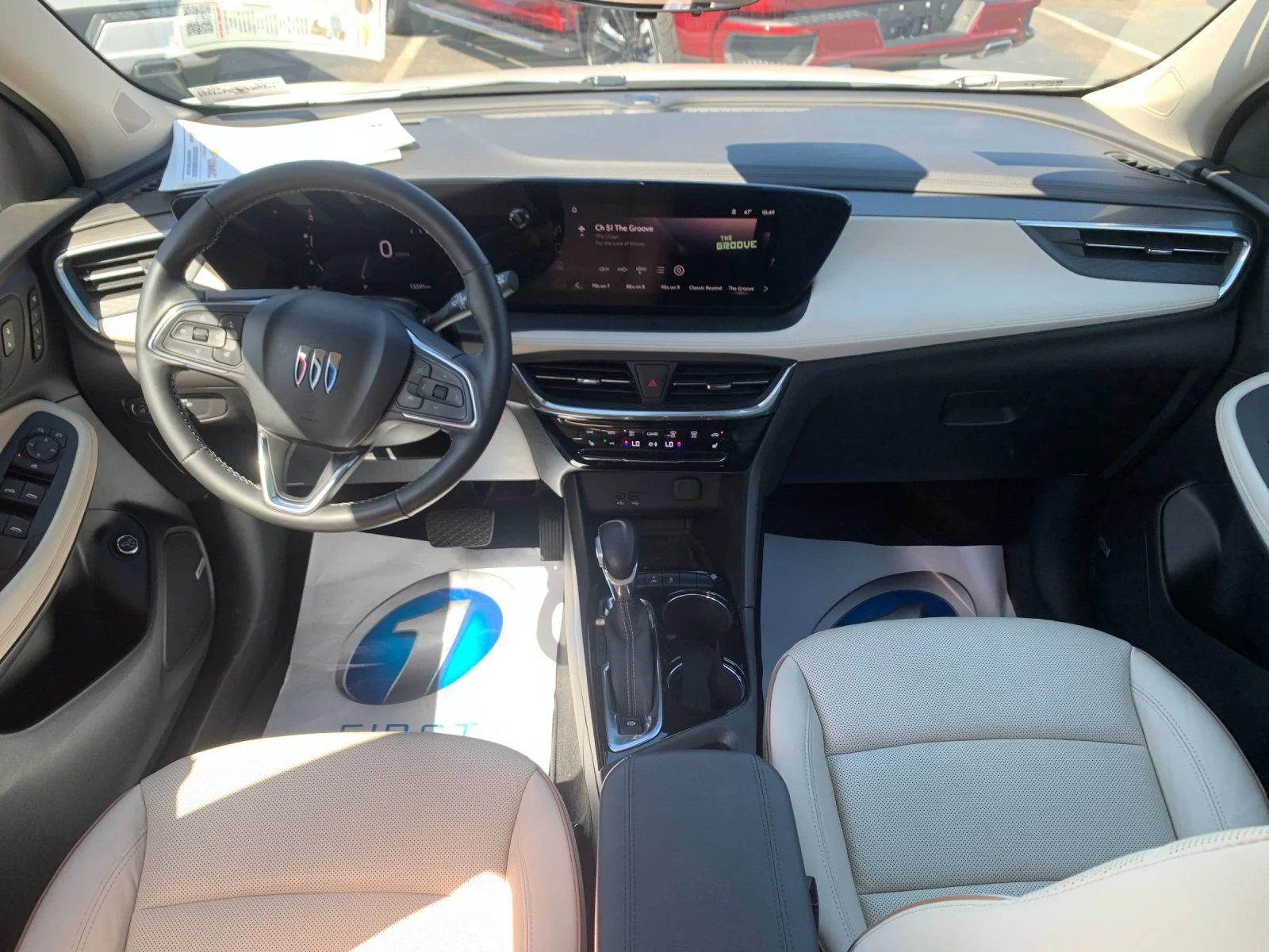 Used 2024 White Frost Tricoat Buick Avenir image 15