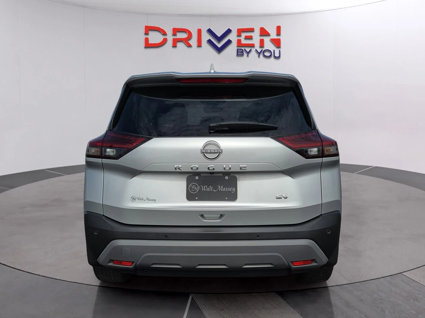 Used 2023 Brilliant Silver Metallic Nissan SV image 4