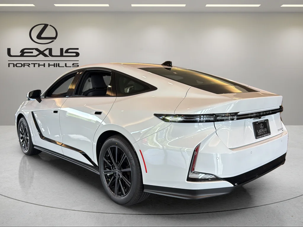 New 2026 Ultra White Lexus ES 500e PREMIUM AWD image 8