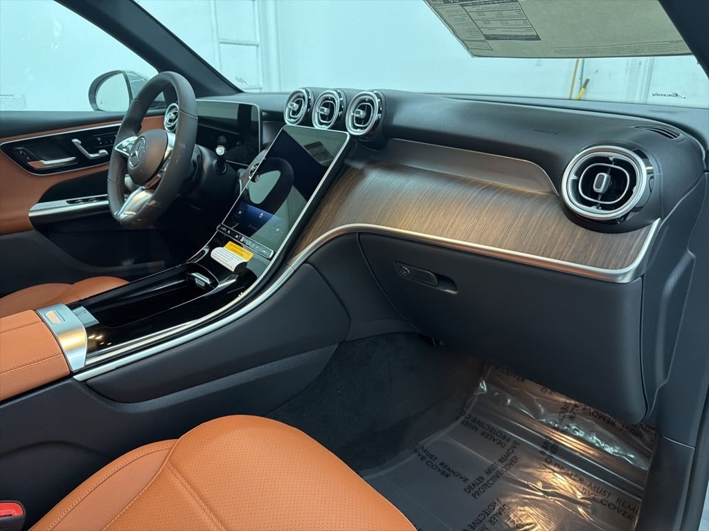 Used 2026 White Mercedes-Benz GLC 300 image 28