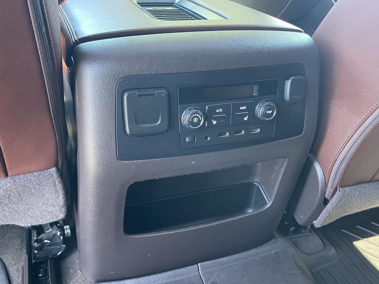 2017 Chevrolet Tahoe Premier - Photo 22