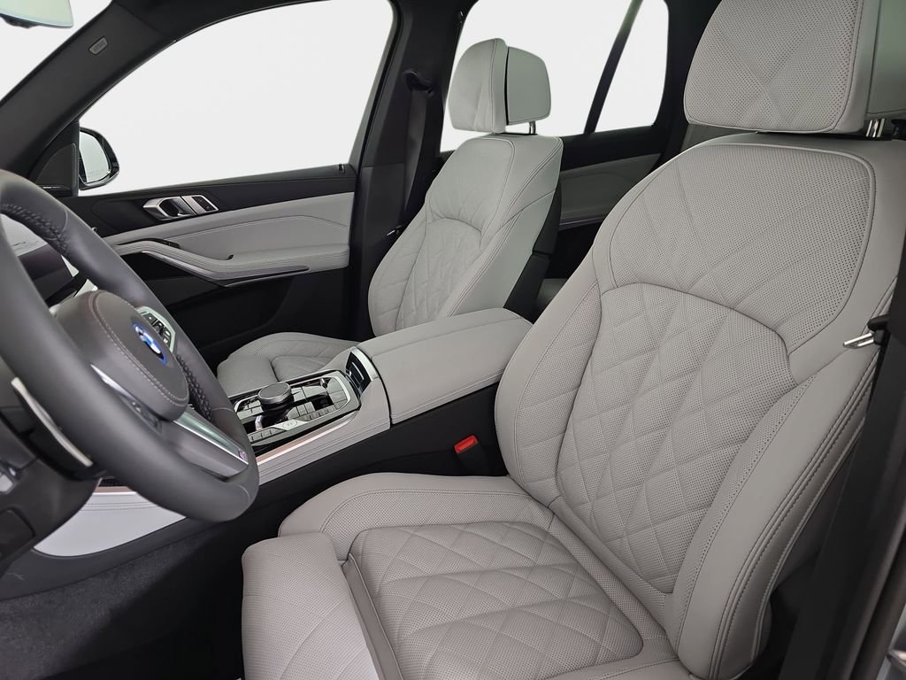 New 2026 Brooklyn Grey Metallic BMW xDrive50e image 15