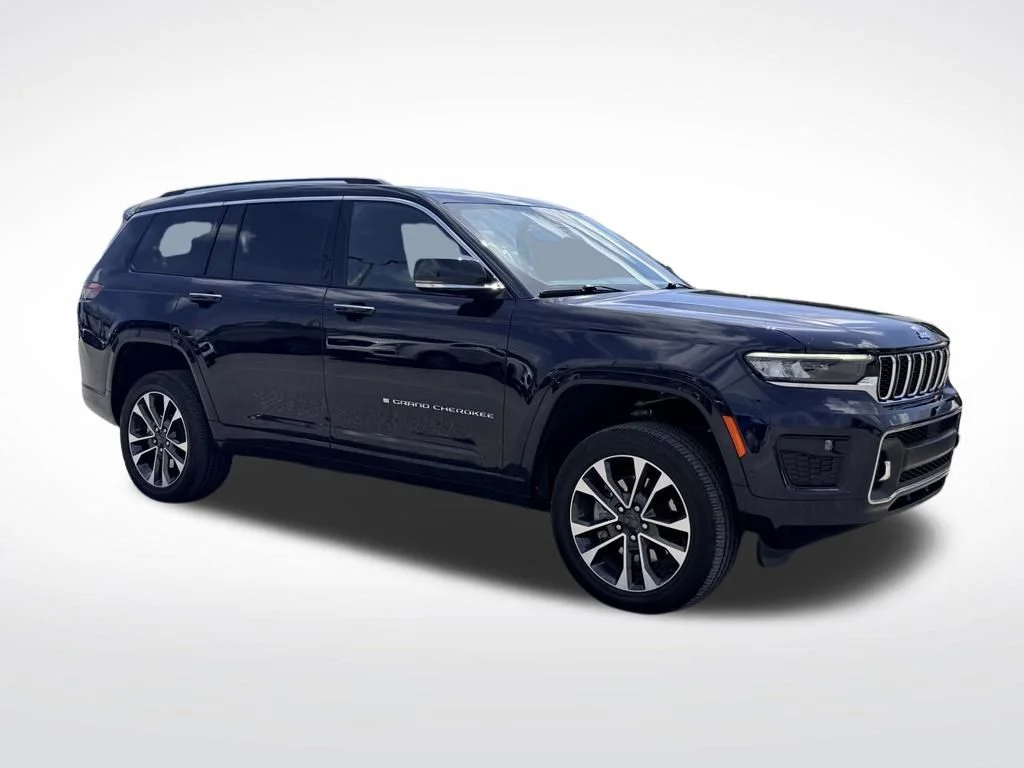 Used 2024 Black Jeep Overland image 9