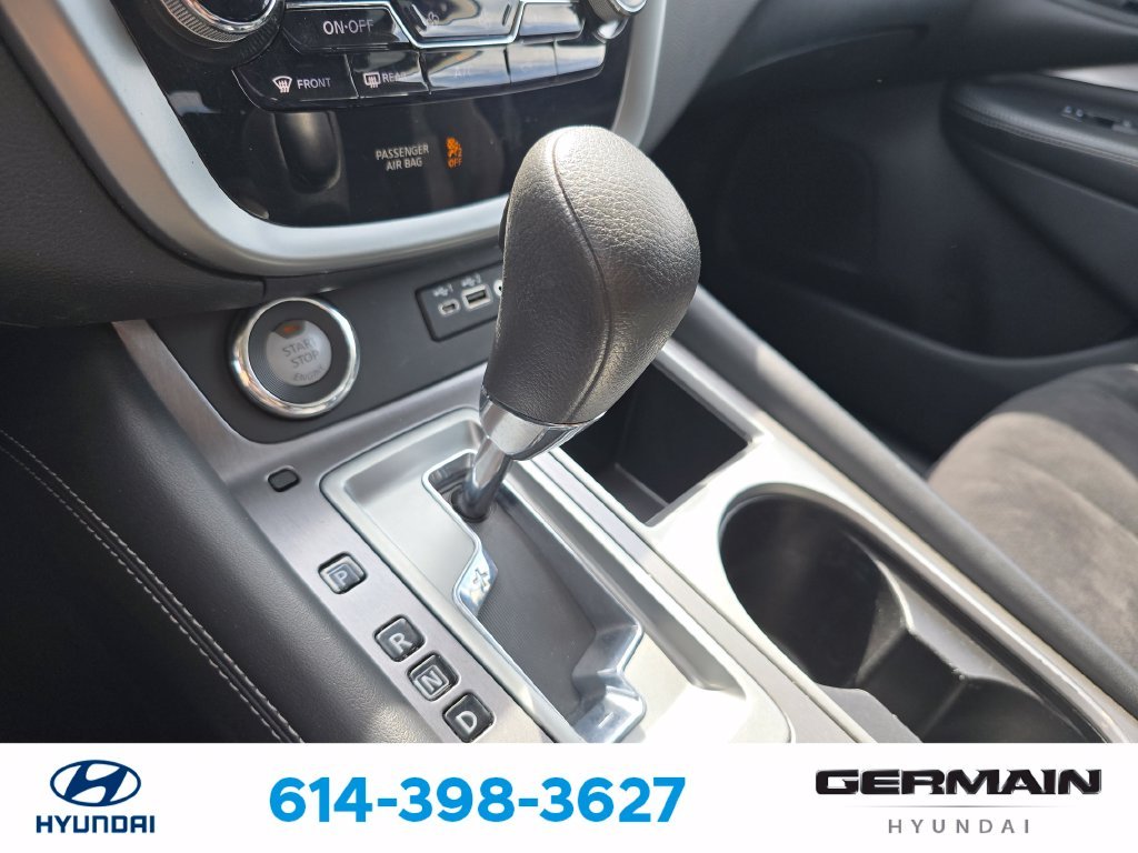 Used 2020 Blue Nissan S image 24