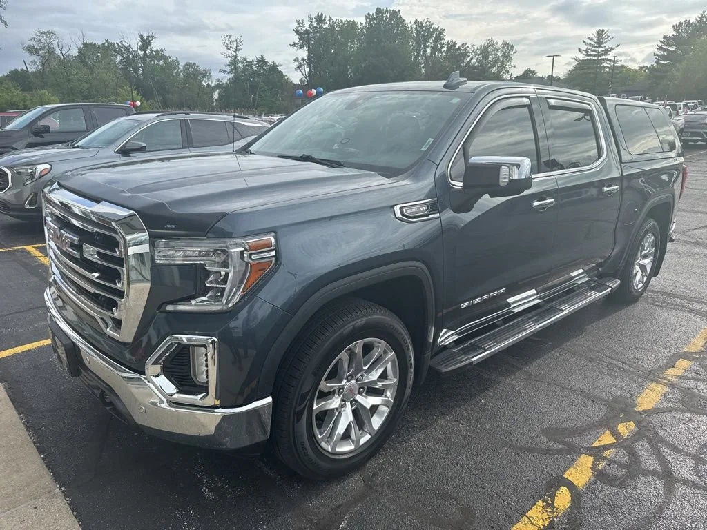 2021 GMC Sierra 4WD Crew Cab Short Box SLT's photo