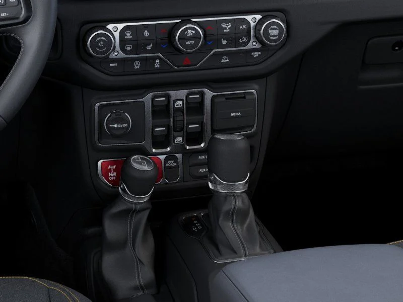 2025 Jeep Gladiator Willys - Photo 19