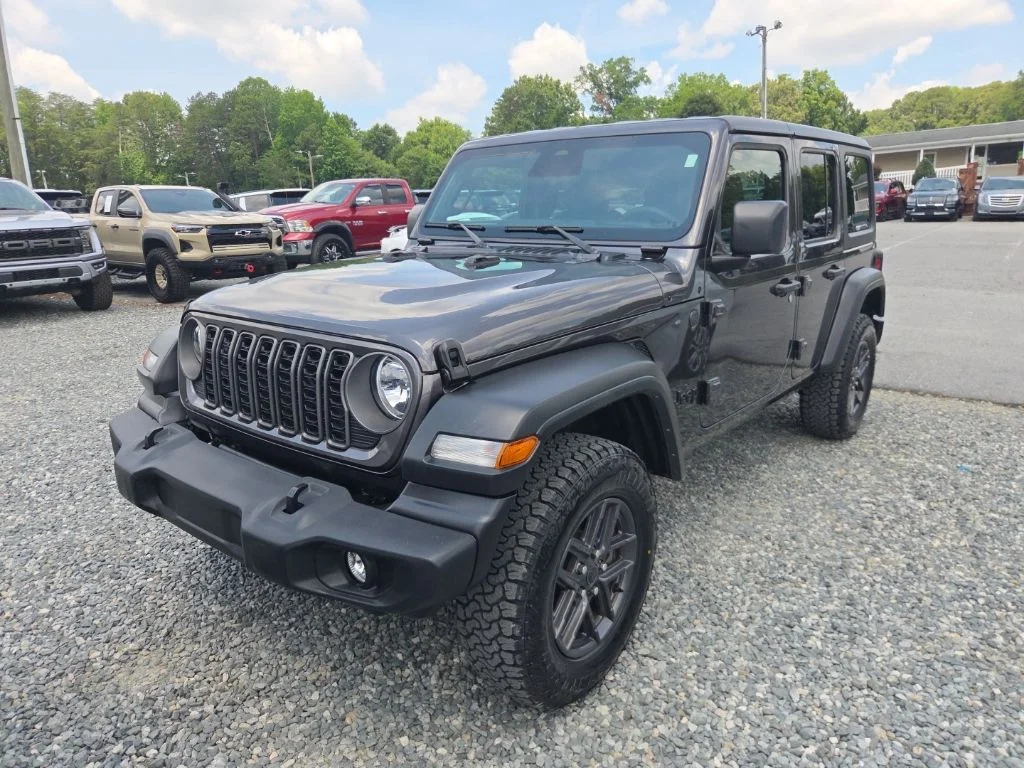 Used 2025 Gray Jeep Sport S image 1