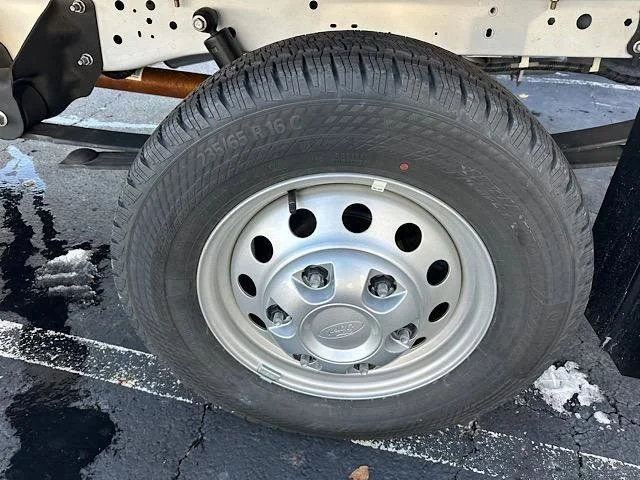 New 2025 Oxford White Ford Chassis Cab image 18