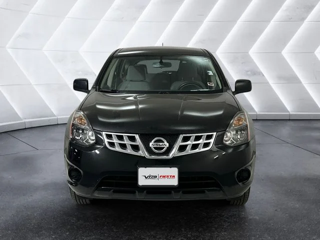 Used 2014 Black Nissan S image 2