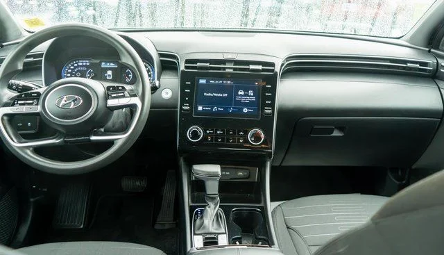 Used 2022 Green Hyundai SEL image 15