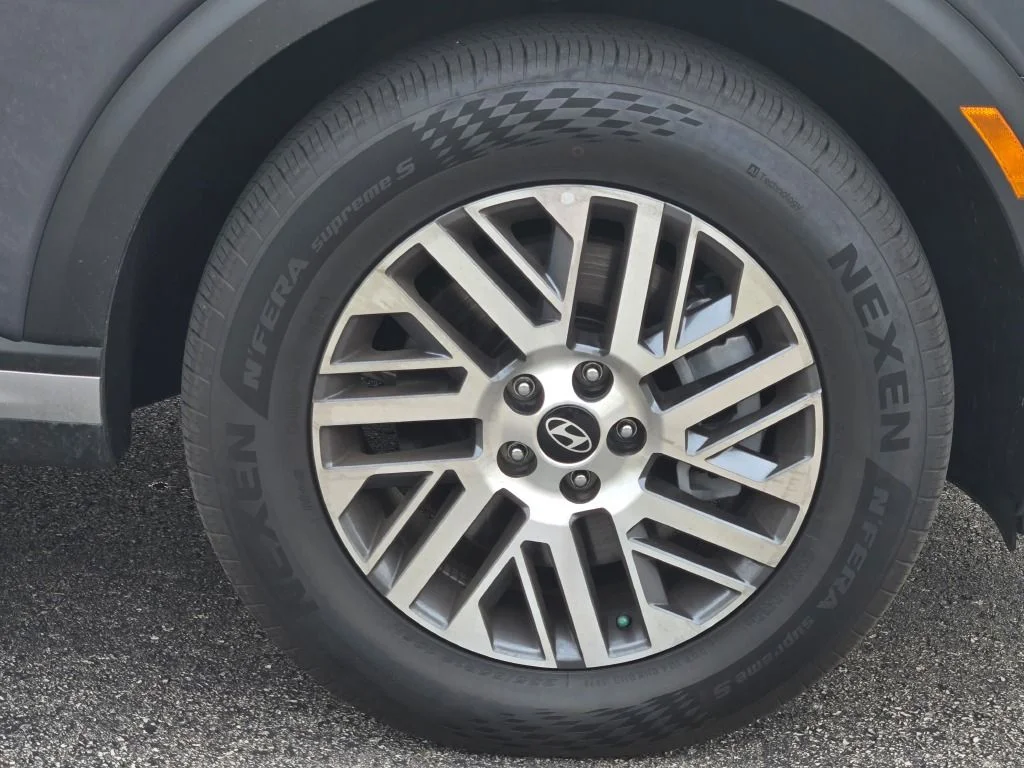 New 2026 Gray Pearl Hyundai SEL image 4