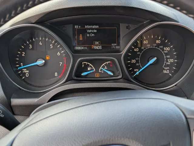 Used 2018 Gray Ford SE image 19