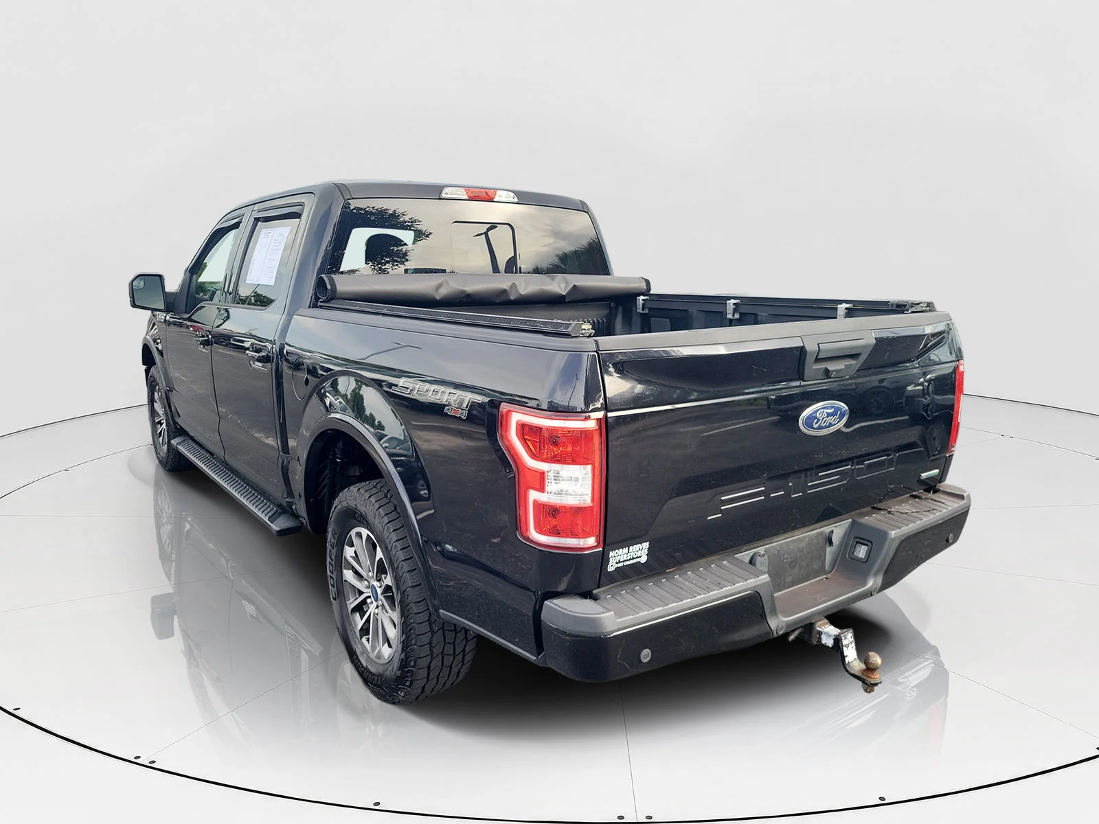 Used 2019 Black Metallic Ford XLT image 30