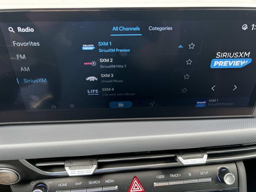 Used 2024 Aero Silver Hyundai SEL image 32