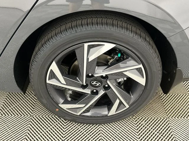 New 2026 Hyundai ELANTRA Limited