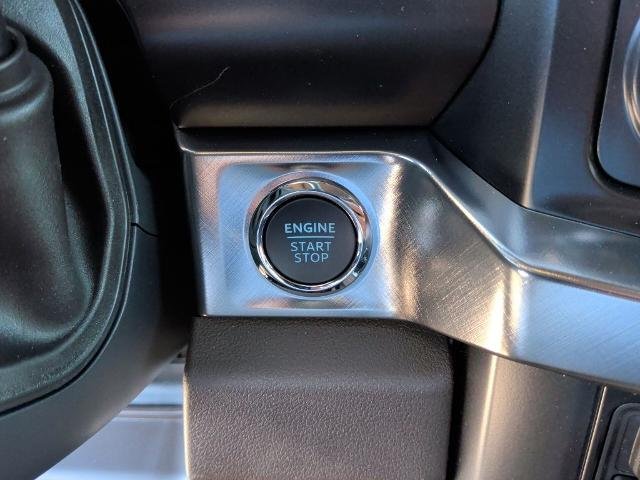 New 2026 Glacier Gray Metallic Tri-Coat Ford F-250® King Ranch® image 79