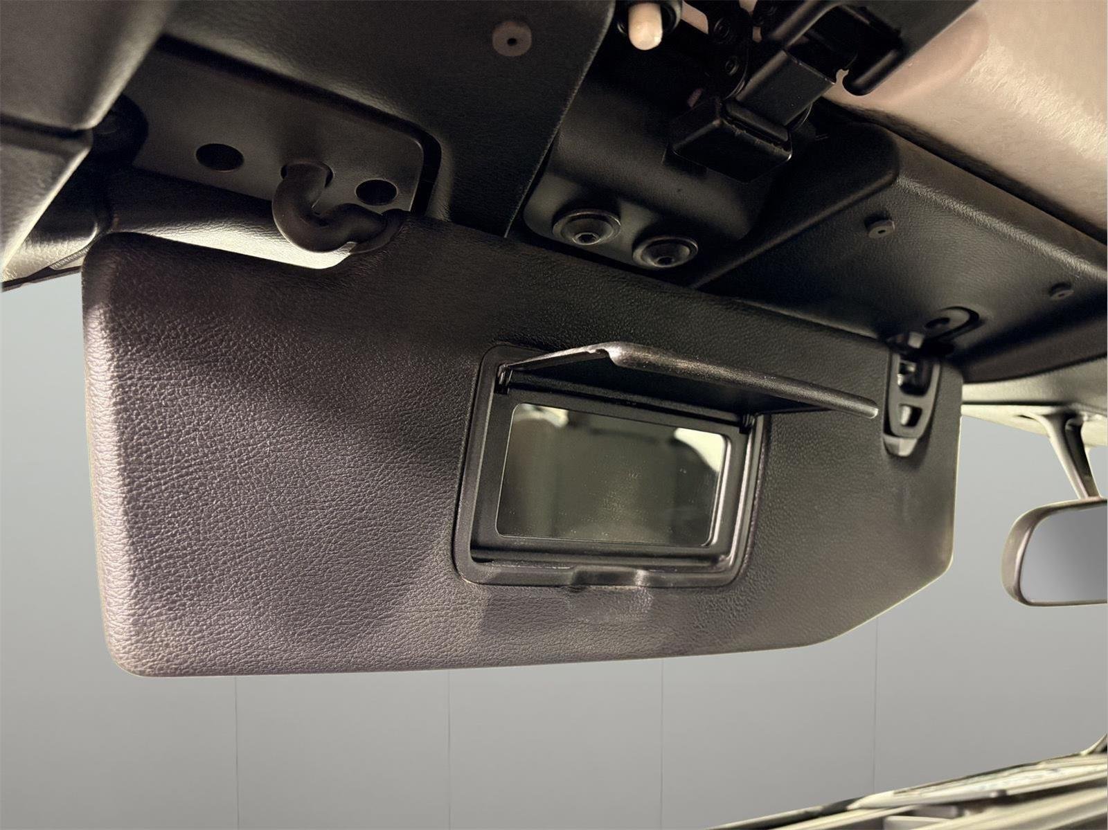 Used 2023 Granite Crystal Metallic Clearcoat Jeep Willys Sport image 41