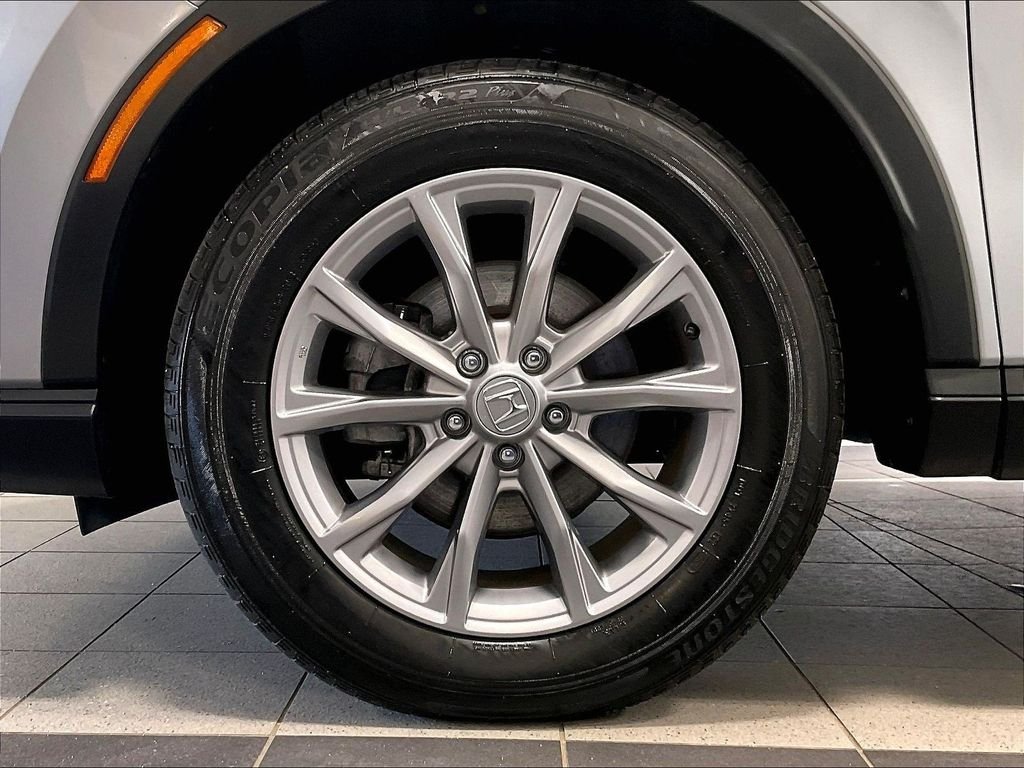 Used 2025 Silver Honda EX image 6
