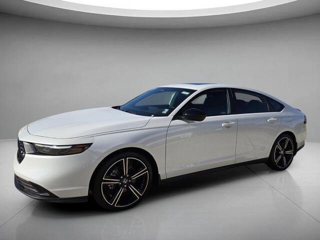 Certified Used 2026 Platinum White Pearl Honda Sport Hybrid image 9