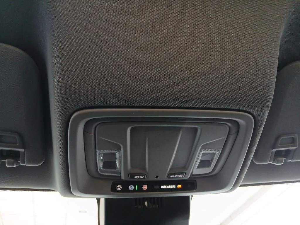Used 2025 White Chevrolet Work Truck image 14