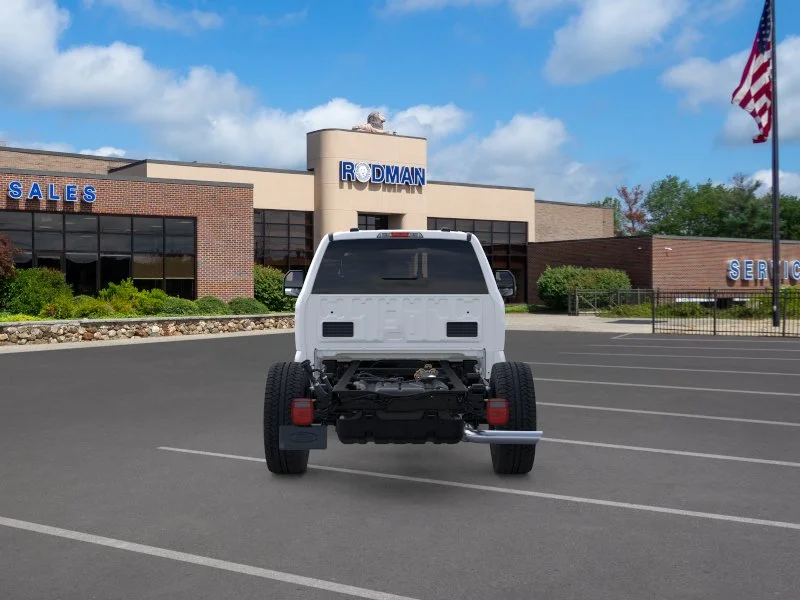 New 2026 Oxford White Ford F-350® XL image 5