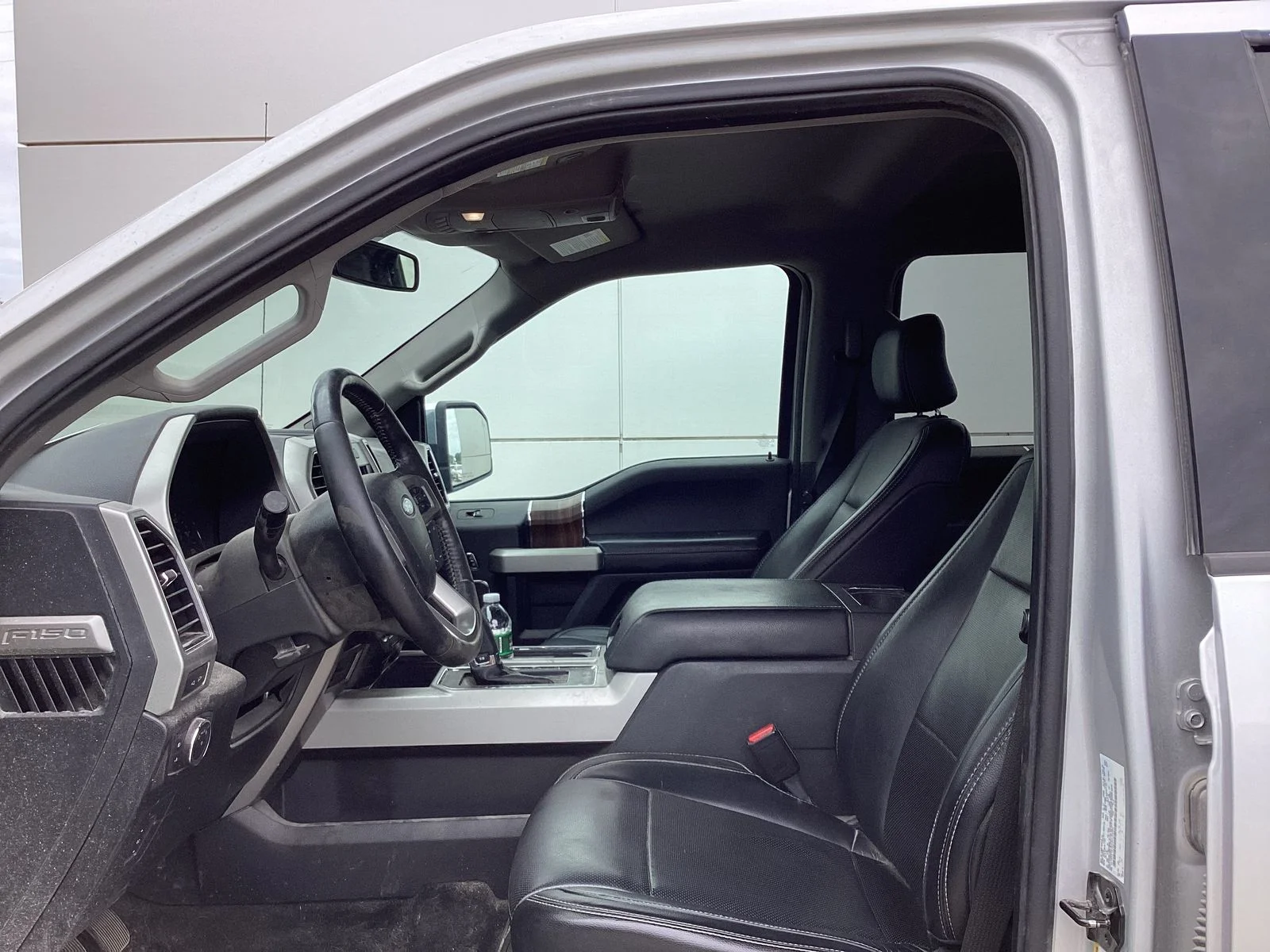 Used 2017 Silver Ford Lariat image 5