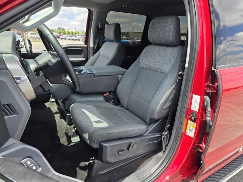 Used 2022 Red Metallic FORD XLT 4WD SUPERCREW 5.5