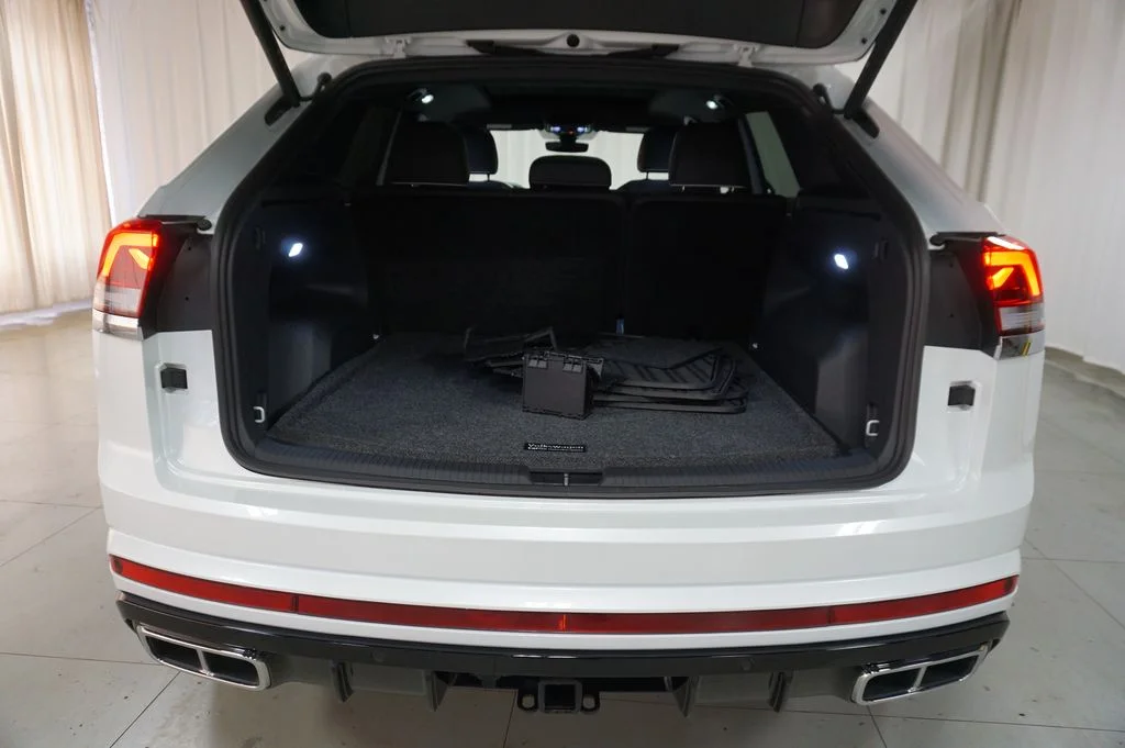 2025 Volkswagen Atlas Cross Sport SEL Premium R-LINE - Photo 19