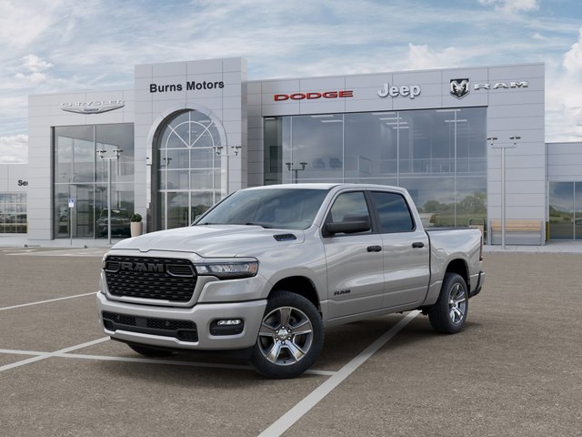 New 2026 RAM 1500 Express Crew Cab 4x2