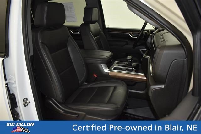 Certified Used 2025 Summit White Chevrolet LT image 8