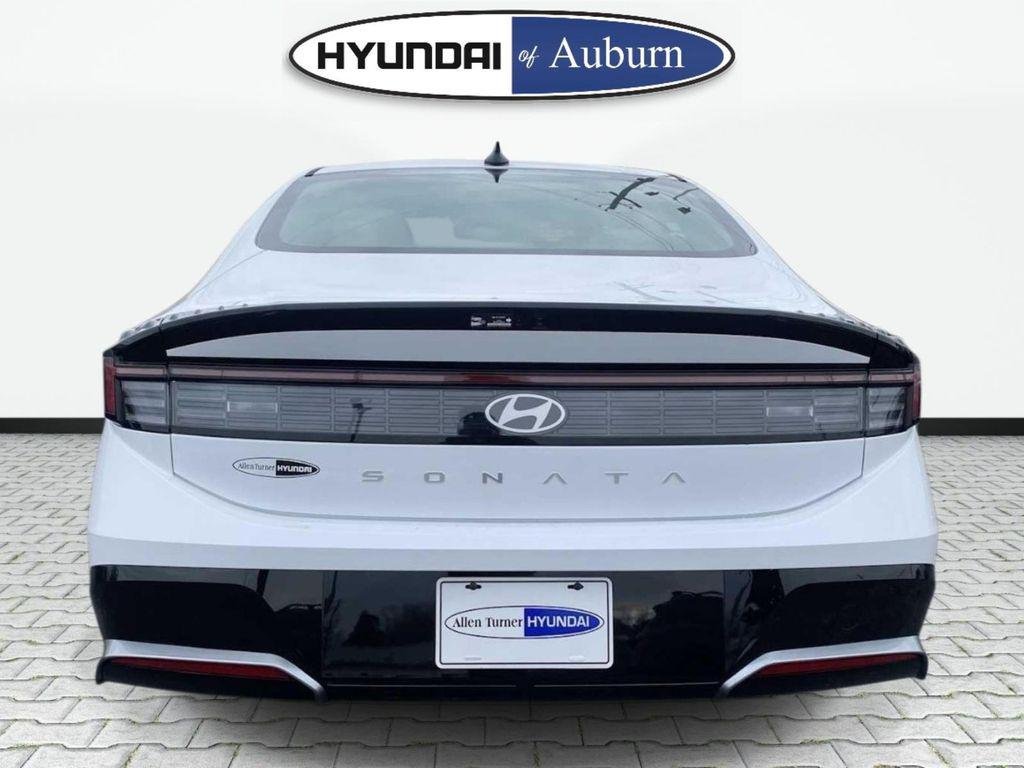 New 2026 White Hyundai SEL Sport image 6